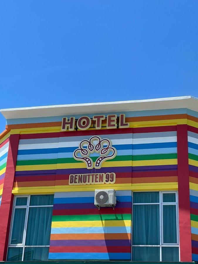 Benutten 99 Hotel Kampong Parit Tengah Exterior photo