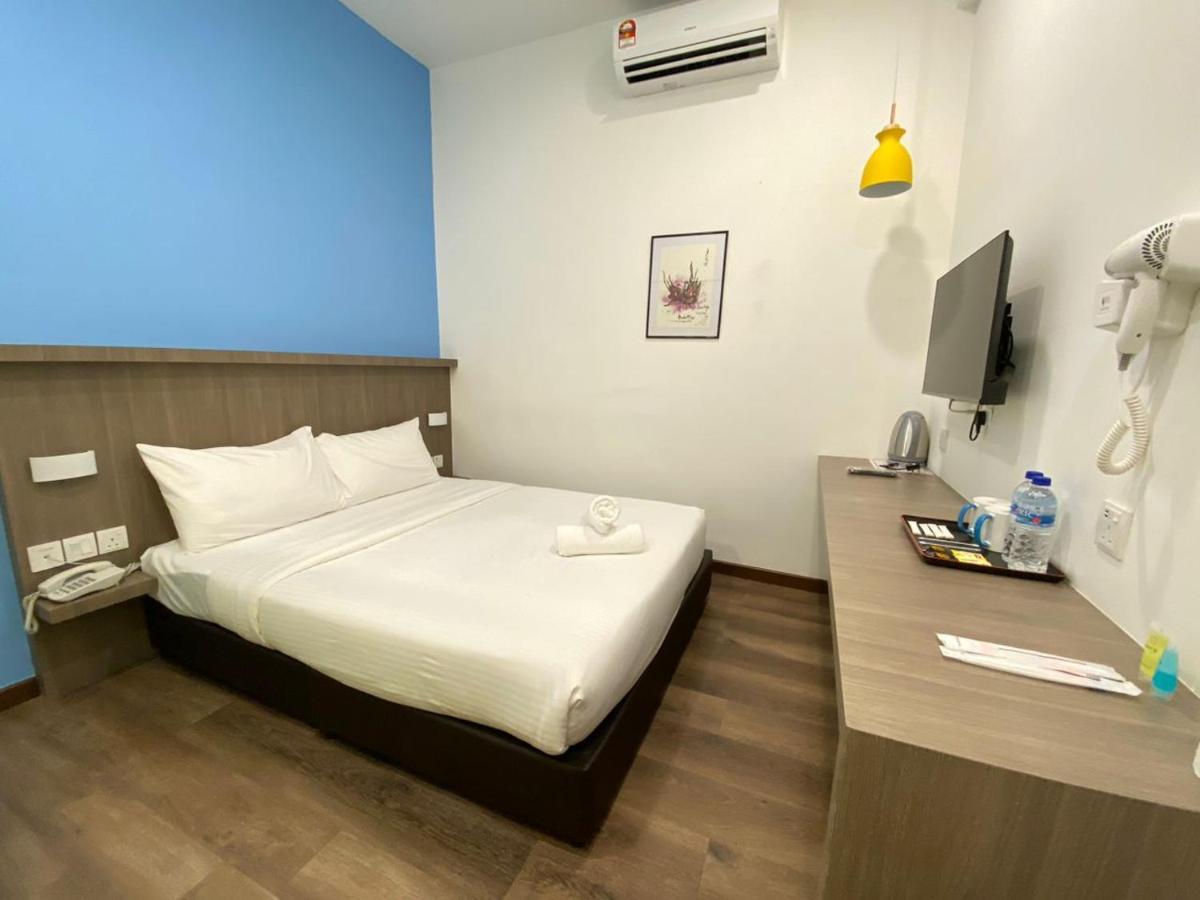 Benutten 99 Hotel Kampong Parit Tengah Exterior photo